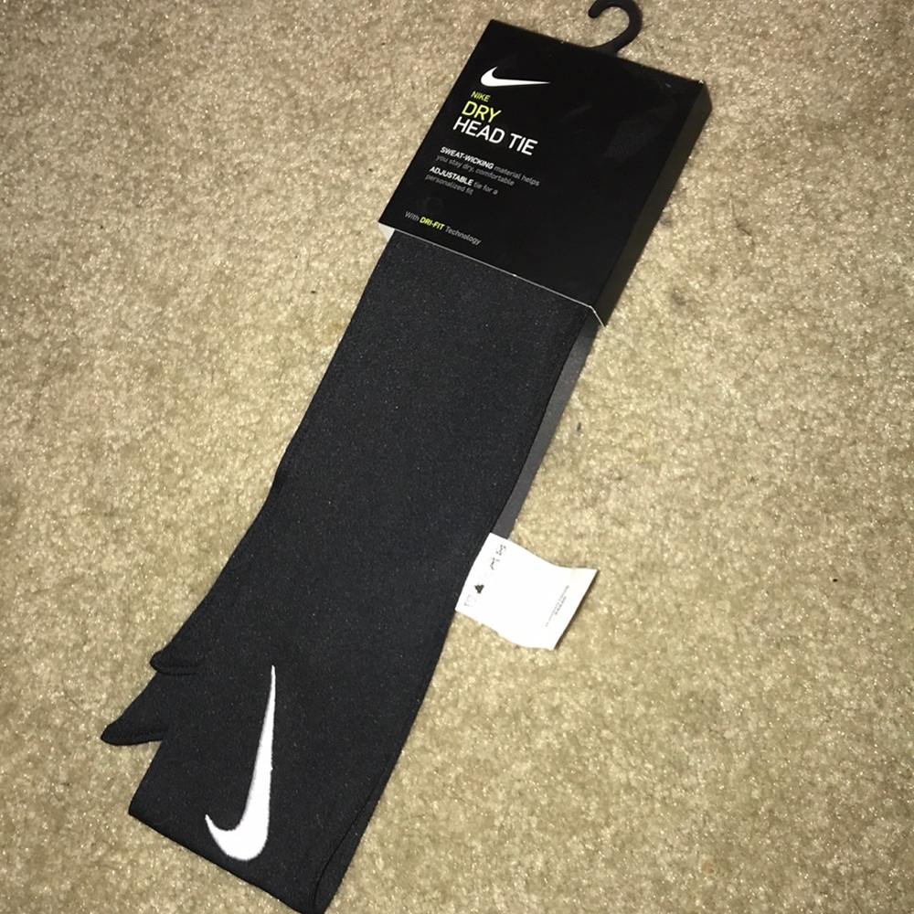 Nike head tie headband